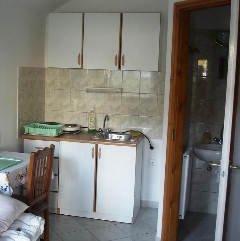 Petra Apartmanok فيليم المظهر الخارجي الصورة